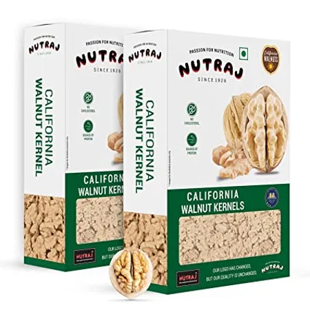 Nutraj 100 Natural Dried Premium California Walnut Kernels 500g 2 X 250g Pure Without Shell Walnut Kernels Akhrot Giri Dry Fruit Perfect for snacking Brain Food Raw Akhroth Giri 