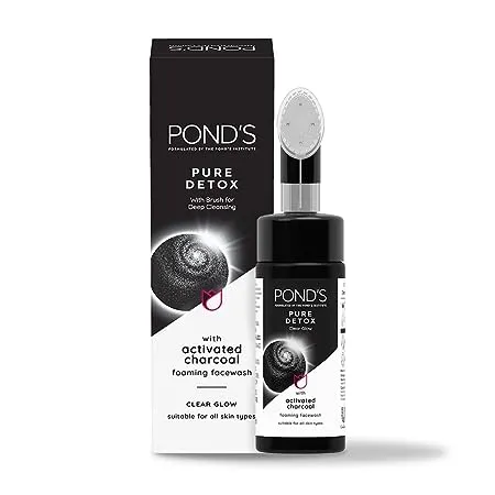 Pond s Pure Detox Foaming Brush Facewash for Clear Glow Gentle Exfoliation Deep Clean All Skin Types 150 ml