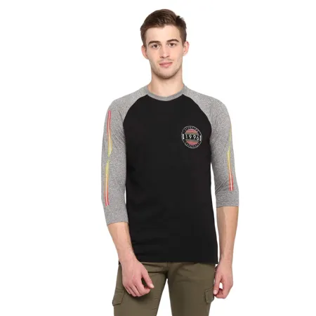 Red Tape Men s Regular Fit T Shirt