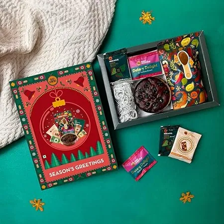 Christmas Gift Pack Hamper Box Plum Cake Fairy Lights Choco Paan Dry Fuits Bar Corporate Gift For Employee GO DESi
