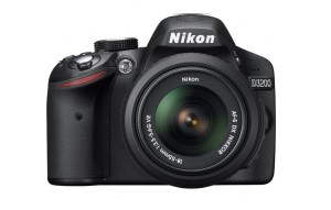 Nikon D3200 24.2 MP Digital SLR Camera (Black) with AF-S 18-55mm VR II Kit Lens, 8GB Memory Card, DSLR Camera Bag Rs 20799 only amazon