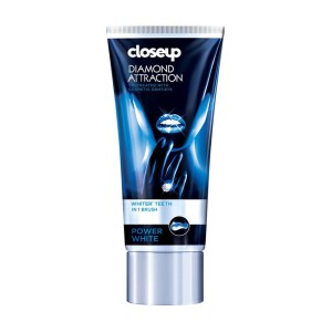 Closeup Diamond Attraction Value Pack - 100 g + 100 g Rs 99 only amazon