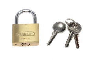 Stanley Solid Brass Standard Shackle Padlock - 40mm Rs 294 only amazon