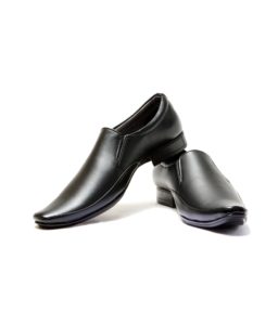 albert-james-footwear-for-men-at-rs-299-only-amazon