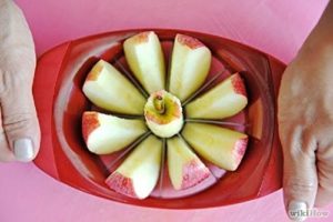 amazon-gif-2016-buy-ganesh-apple-cutter-colors-may-vary-at-rs-29-only