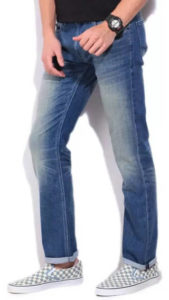 Buy Lee jeans at upto 77% off + flat 50% cashback
