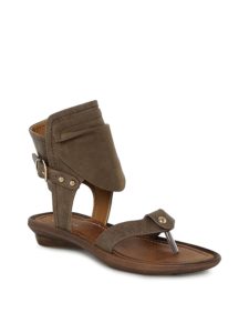 Amazon- Buy Catwalk Women's Fashion Sandals at Rs 604