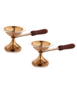 Amazon- Buy Frestol Designer Brass Dhopia at Rs 205