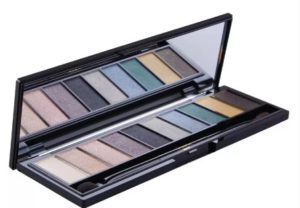 L'Oreal Paris Color Riche La Palette 7 g (Gold) at rs.425