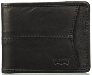 Levi's Black Men's Wallet (77173-0856) at rs.699