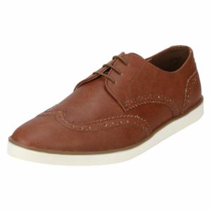 Red Tape Men's Sneakers at upto 75% off starting at Rs. 537