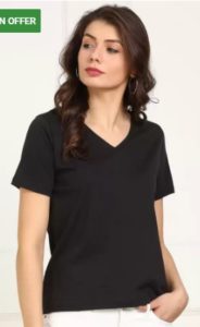Levi's solid women v- neck black t-shirt