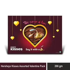 Kisses Hershey s Gift Pack Assorted Pack Rs 229 amazon dealnloot