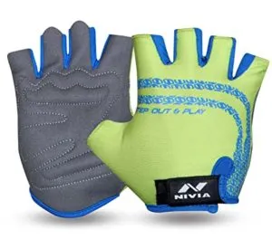 Nivia Copperhead Sports Gloves Rs 151 amazon dealnloot