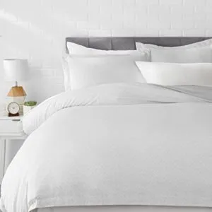 AmazonBasics Microfiber 3 Piece Quilt Duvet Comforter Rs 489 amazon dealnloot