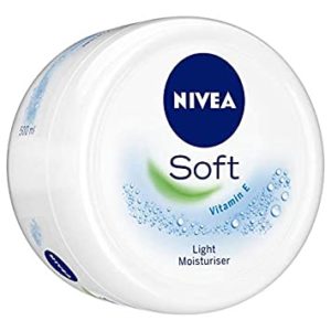NIVEA Cream Soft Light Moisturiser With Vitamin Rs 268 amazon dealnloot