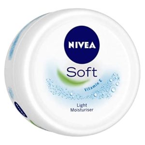 NIVEA Soft Light Moisturising Cream 300ml Rs 174 amazon dealnloot