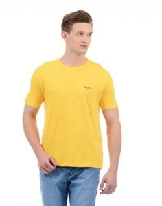Pepe Jeans Men s Plain Slim Fit Rs 629 amazon dealnloot
