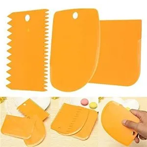 Royals Plastic 3pc Scrapper Multicolor Rs 120 amazon dealnloot