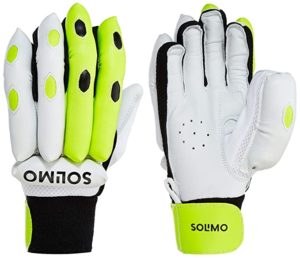Amazon Brand Solimo Cricket Batting Gloves Boy Rs 319 amazon dealnloot