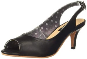 Aurelia Women s Fashion Sandals Rs 520 amazon dealnloot