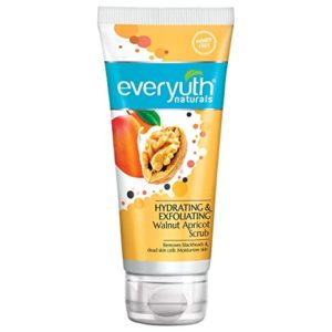 Everyuth Naturals Hydrating Exfoliating Walnut Apricot Scrub Rs 86 amazon dealnloot